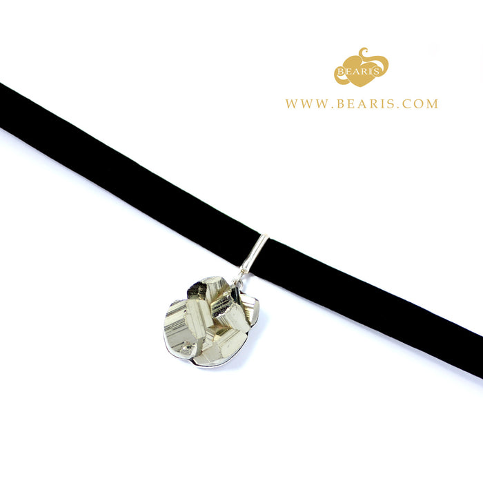 Choker Pirita